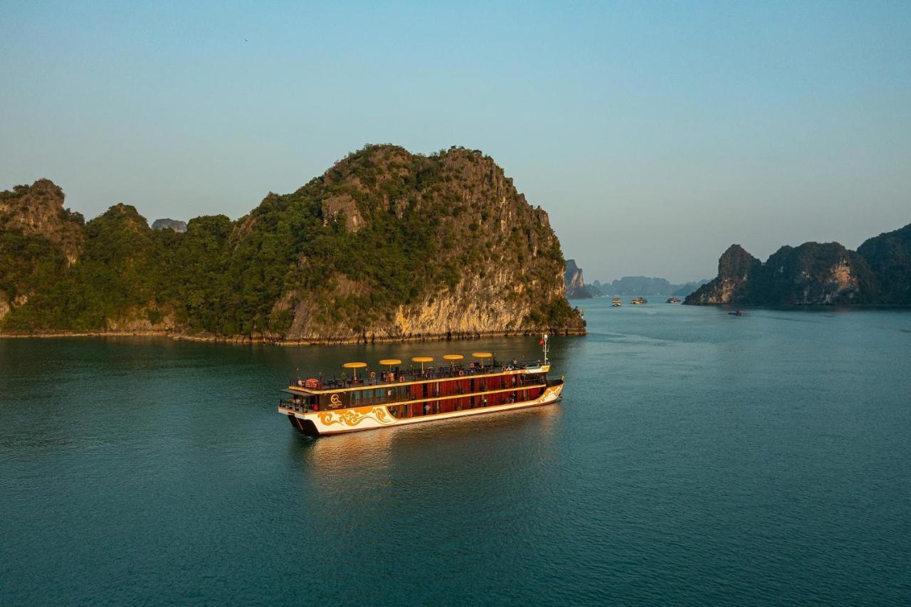 Nostalgia Halong Cruise Hotel Ha Long Eksteriør billede